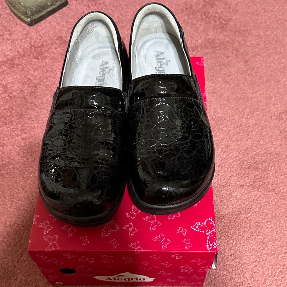 Alegria Women's Glossy Black Mules